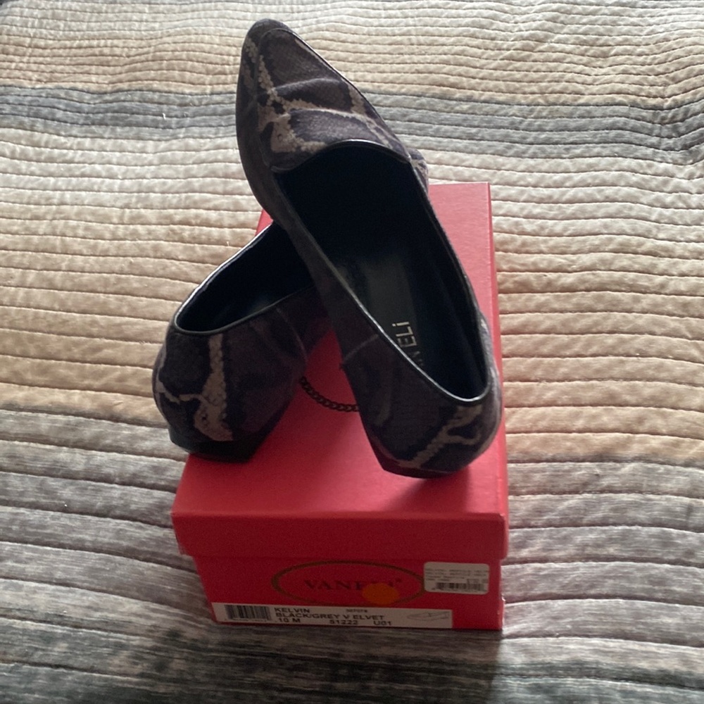 Velvet loafers